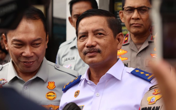 Dirjen Perhubungan Darat Hendro Sugiatno saat memberikan keterangan pers 