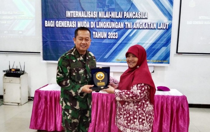 Pembinaan generasi muda TNI AL