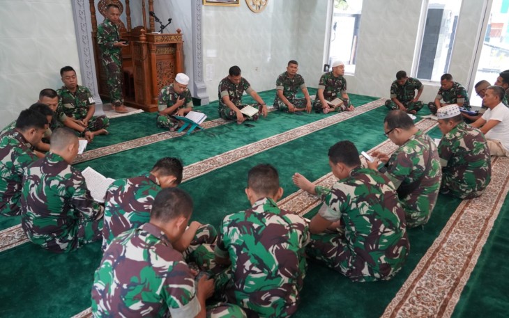 Tadarus Al-Qur'an Anggota Korem 023/KS