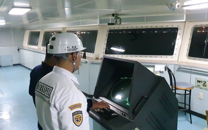 Kemenhub saat Lakukan Uji Kelaiklautan Kapal Penumpang 