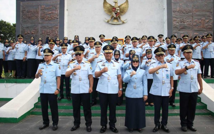 Ziarah dan tabur bunga Lapas Cilegon