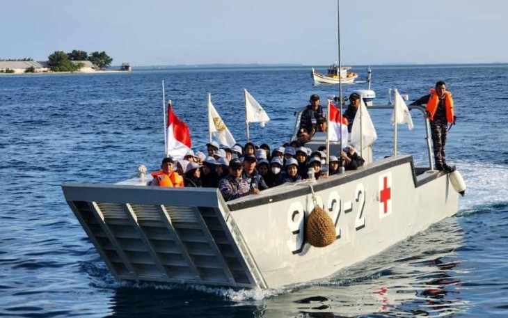 Pesantren kilat TNI AL diatas kapal