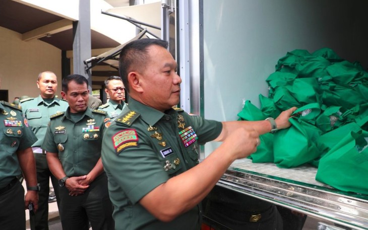 Bingkisan lebaran Kasad Jenderal TNI Dudung Abdurachman 
