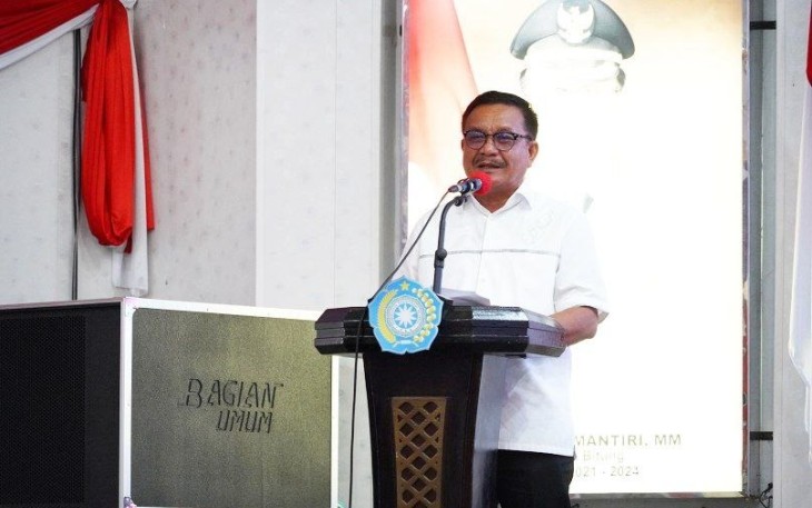 Wali Kota Bitung Maurits Mantiri saat memberikan sambutan pada kegiatan peringatan HKG PKK Ke-51 tahun
