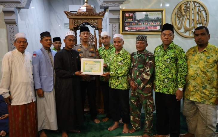 Terima Penghargaan DMI Kota Sibolga