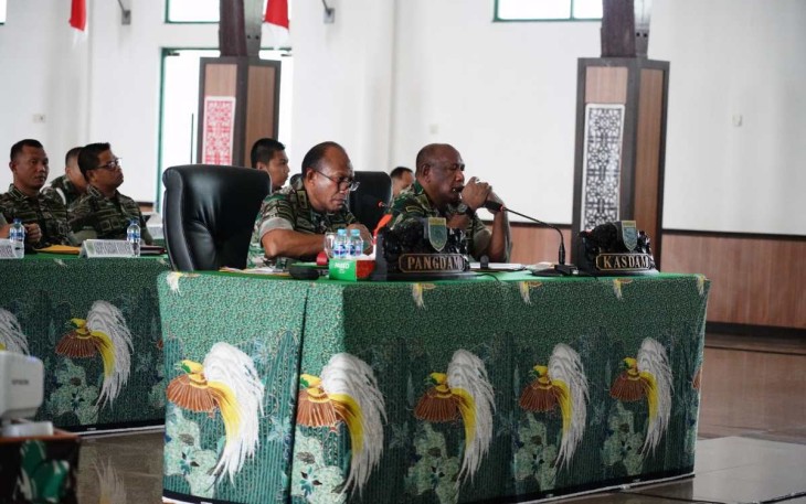 Pangdam Kasuari Mayjen TNI Gabriel Lema 
