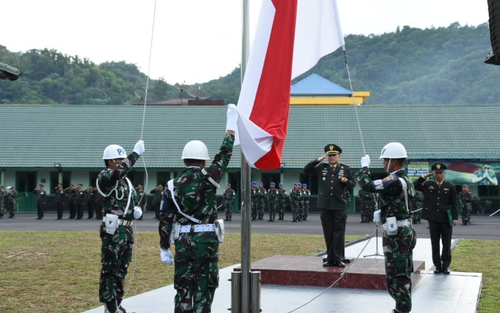 Upacara bendera di Korem 023/KS