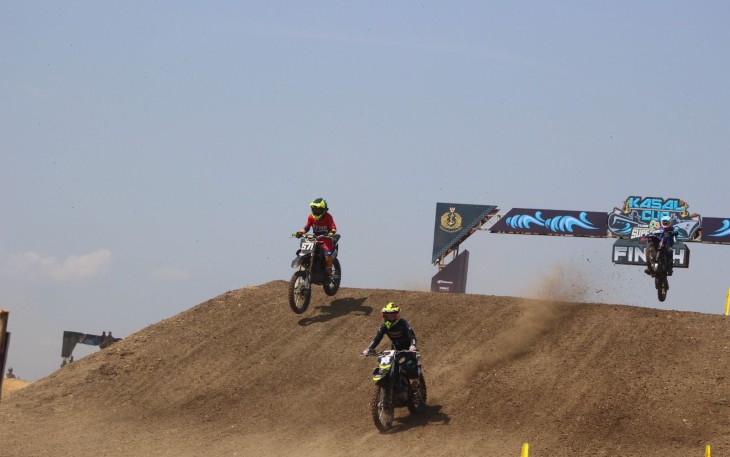Kejurnas Grasstrack Junior Motorcross Supertrack Championship Piala Kasal 2023 Seri 2 di Tegal, Sabtu (10/6)