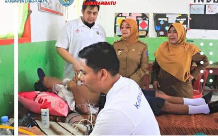 Wabup Labuhanbatu Tinjau Pelaksanaan Pemeriksaan Jantung di SMPN 1 Rantau Selatan 