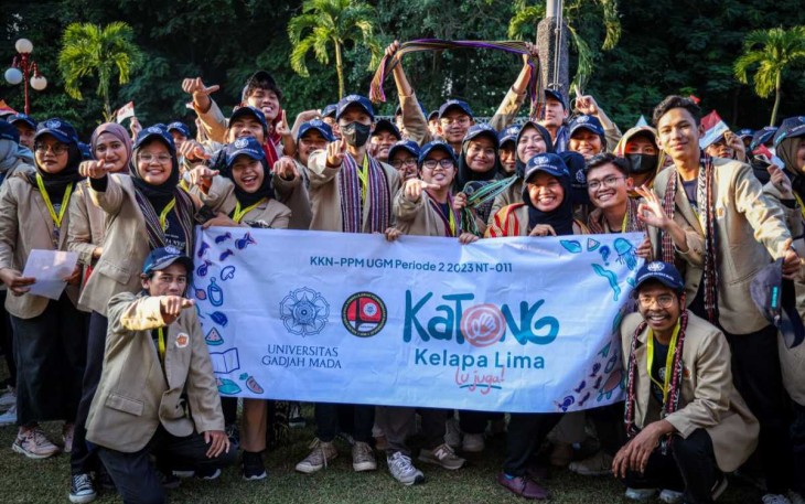 MenkopUKM Teten Masduki bersama KKN-PPM UGM Yogyakarta 