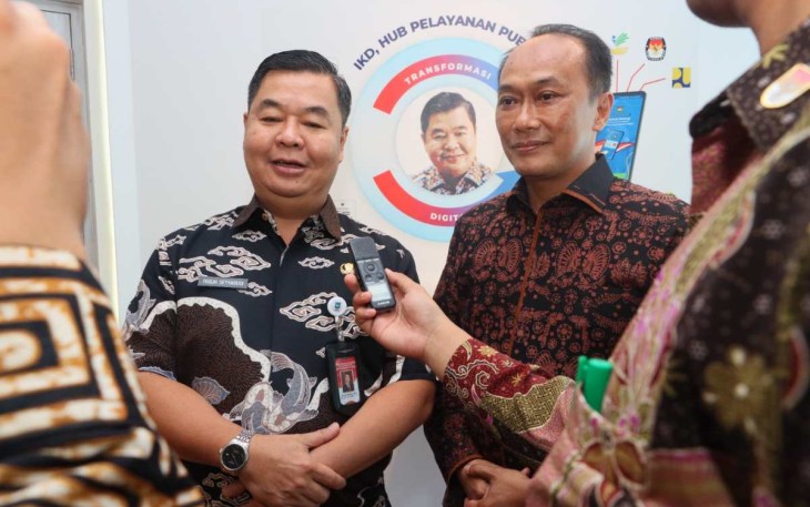 Dirjen Dukcapil Teguh Setyabudi bersama PJ Gubernur Sulbar Prof Zudan Arif Fakrulloh 