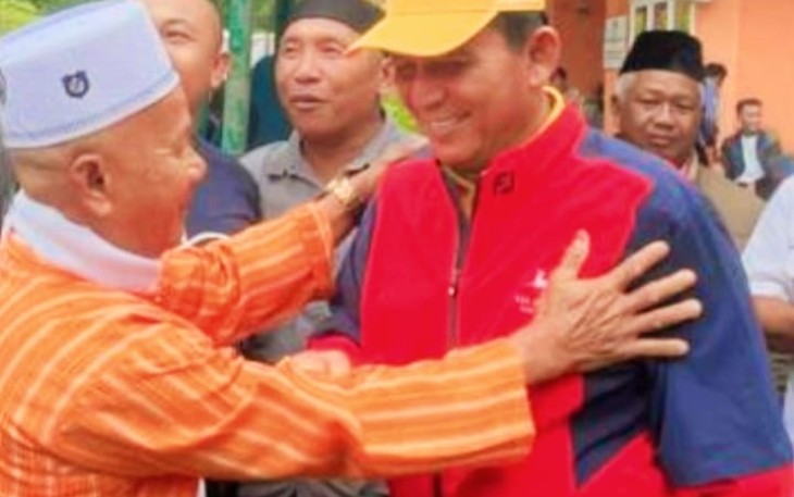 Kunker ke Singkeo Barat Gubernur Ansar Bawa Anggaran Rp 76 Miliar Untuk Bangun Jalan 