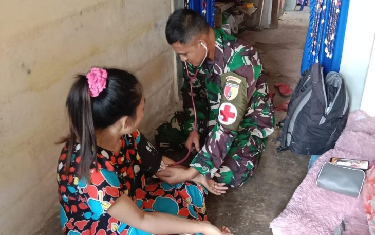 Pelayanan kesehatan warga di lokasi TMMD ke 117 Kodim 0803/Madiun