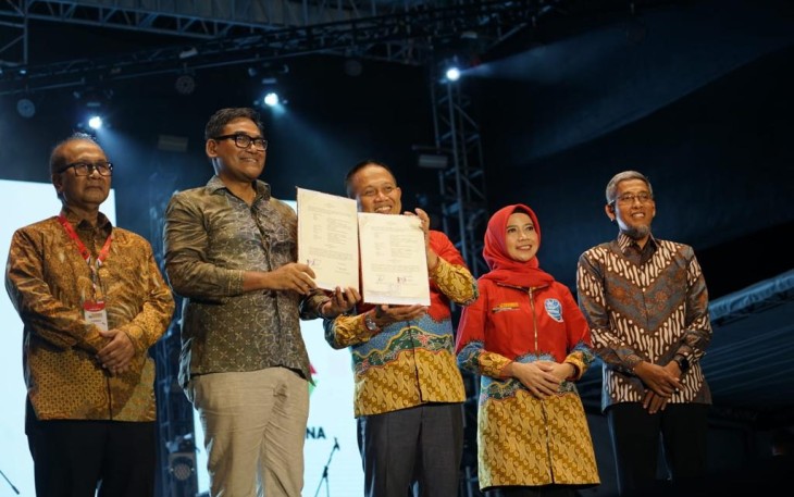 Prosesi penandatanganan kerja sama antara Pemkab Kebumen dengan Pertamina Foundation dan UPER (7/6)