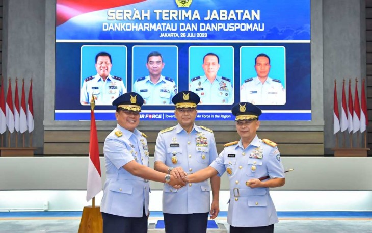 Kasau Marsekal TNI Fajar Prasetyo foto bersama usai sertijab Dankoharmatau  