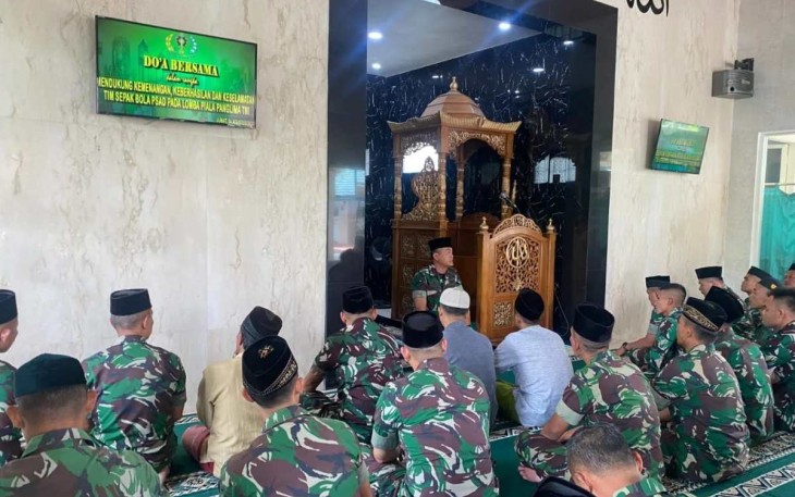 Doa bersama prajurit Menarmed 2 Kostrad, Jum'at (4/8)