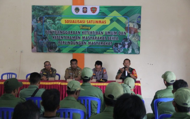 Sosialisasi Satlinmas di lokasi TMMD ke 117 Kodim 0803/Madiun, Senin (7/8)