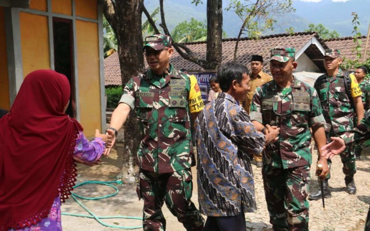 Tim Wasev TNI AD Tinjau Pelaksanaan TMMD ke 117 Kodim 0803/Madiun, Senin (7/8)
