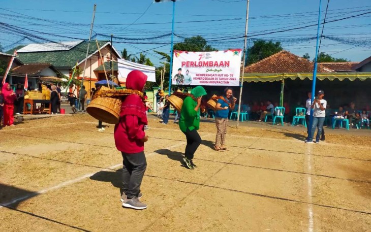 Semarak lomba HUT Kemerdekaan RI ke.78 di Kodim 0801/Pacitan, Minggu (13/8)