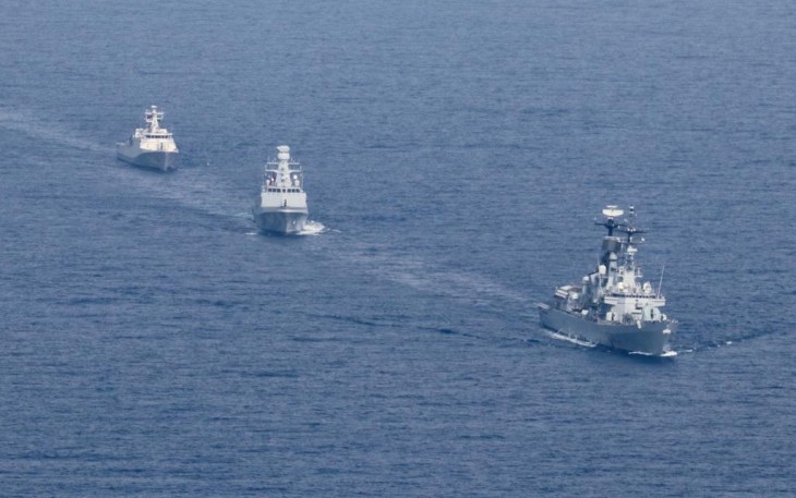 KRI Frans Kaisiepo-368 Latihan Bersama Unsur MTF-UNIFIL dan Kapal Destroyer Italia 