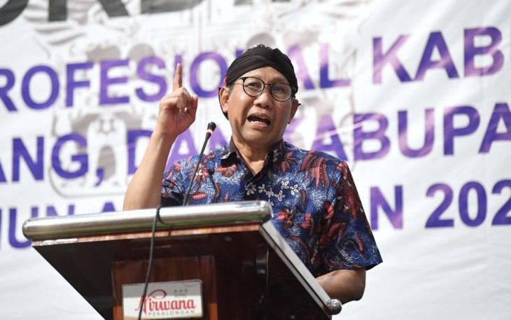 Mendes PDTT Abdul Halim Iskandar 