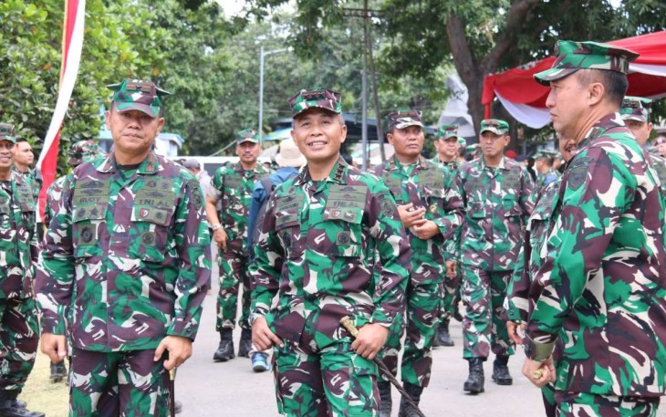 Dankodiklatal Letjen TNI (Mar) Suhartono 