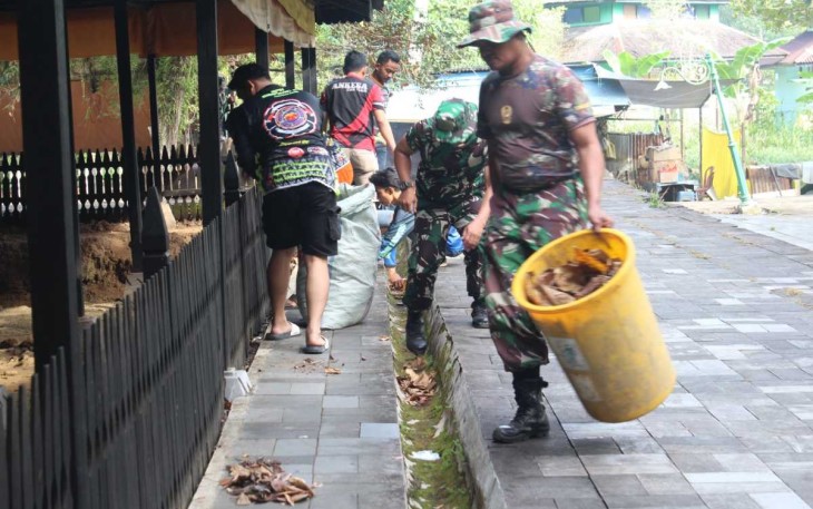 Karya bakti prajurit Kodim 1001/HSU Balangan, Jum'at (15/9)