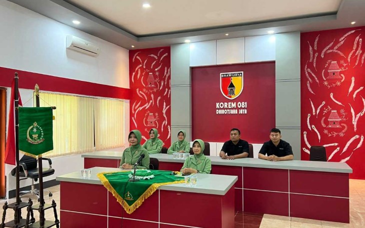 Pengurus Persit KCK Koorcab Rem 081 PD V/Brawijaya