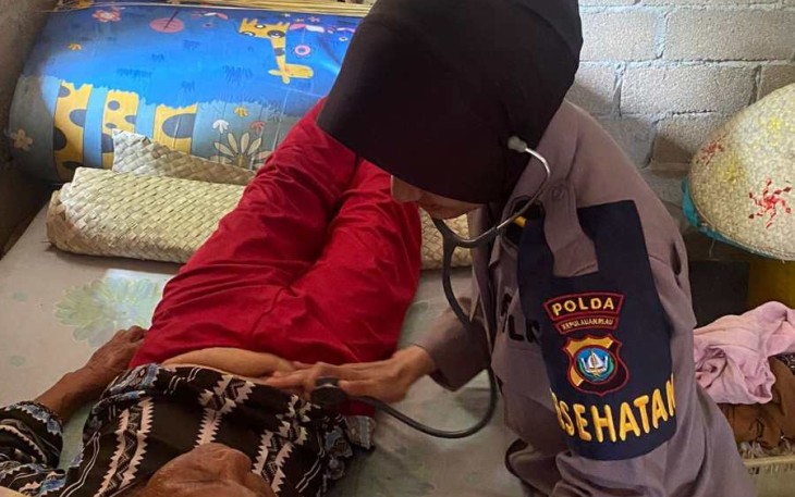 Bakti kesehatan warga pulau Rempang, Provinsi Kepri, Kamis (21/9)