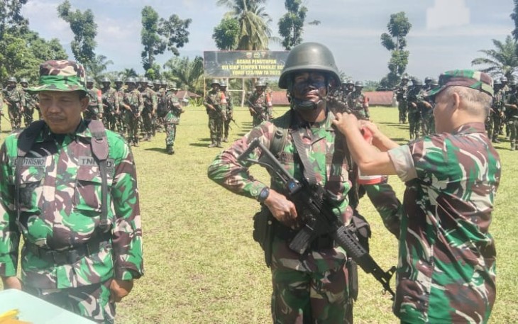 Penutupan latihan UST Tingkat Kompi Yonif 123/RW, Sabtu (23/9)