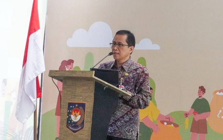 Direktur Sinkronisasi Urusan Pemerintahan Daerah II Ditjen Bangda Suprayitno memberikan pemaparan saat Raker Pokja di Bali, Jum'at (22/9) 