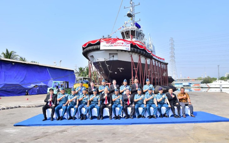 Launching Kapal Harbour Tug H-405 di galangan kapal PT Noahtu Shipyard, Tanjung Priok Jakarta, Selasa (3/10)
