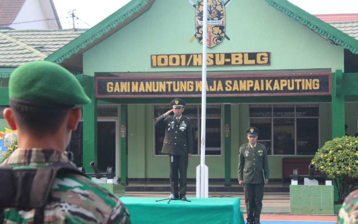 Pasiops Kodim 1001/HSU-BLG Kapten Arm Supiandi saat pimpin upacara HUT ke 78 TNI, Kamis (5/10)