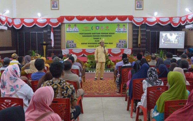 Gubernur Kepri Serahkan Bantuan Pangan Tahap II Untuk 535 KPM di Karimun 