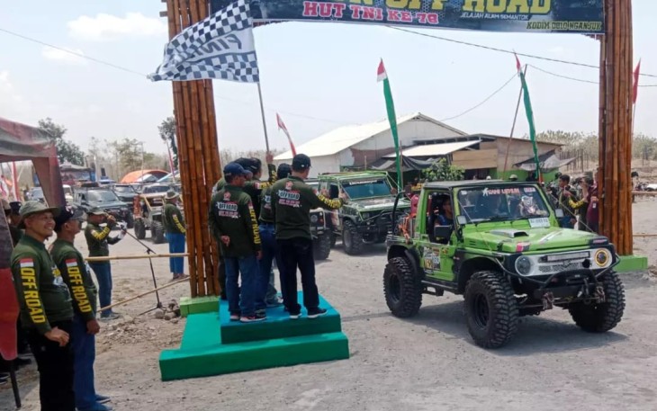 Family Offroad HUT Ke-78 TNI di Nganjuk