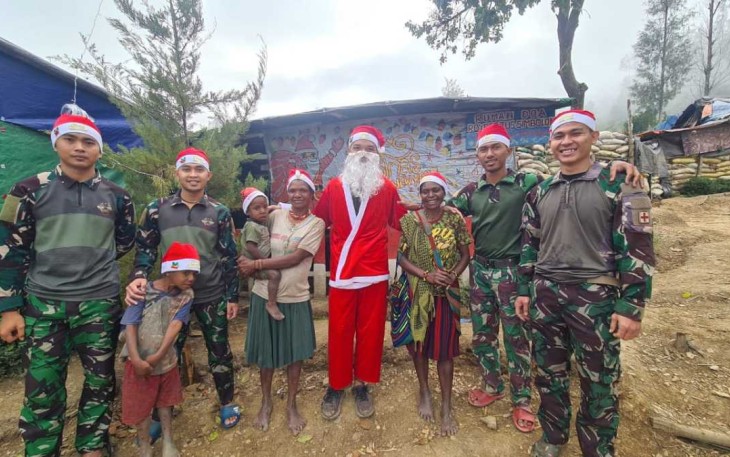 Santa Claus Yonif PR 330 Tri Dharma 