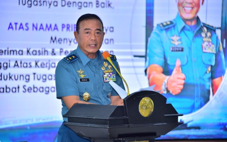Laksma TNI Denih Hendrata