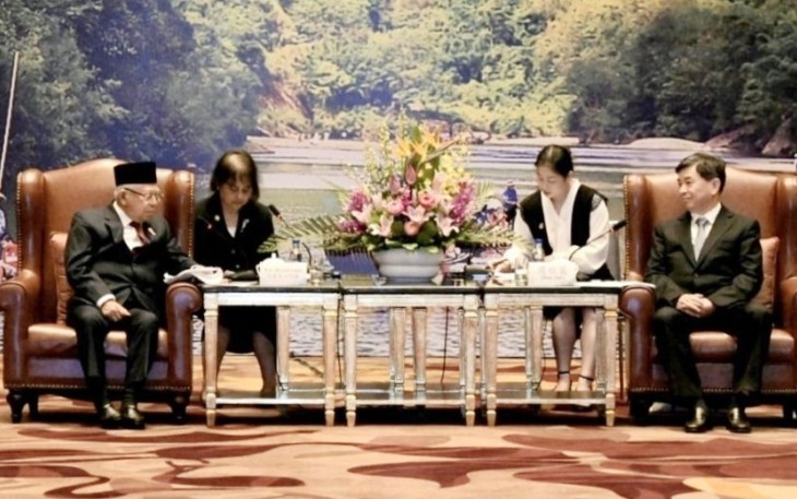 Wapres RI KH Ma'ruf Amin saat pertemuan dengan Ketua Komite Tetap Kongres Rakyat Provinsi Fujian, Zhou Zuyi di Crown Plaza Fuzhou Riverside, Tiongkok, Jum'at (15/9)