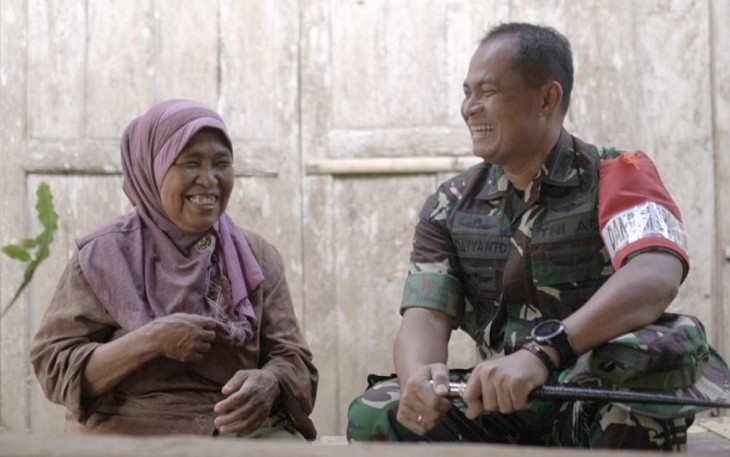 Komsos Babinsa bersama warga binaannya