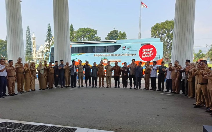 Kedatangan Bus KPK disambut Jajaran Pemkab Kepahiang