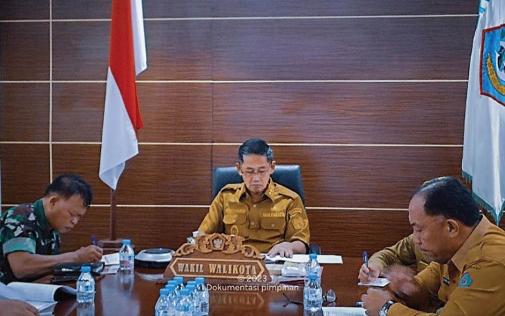 Wakil walikota Bitung saat mengikuti Rakor yang di pimpin oleh Mendagri