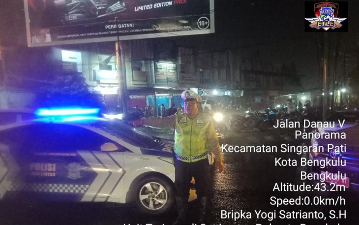 Patroli Blue Light, Cegah Kejahatan dan Aksi Balap Liar