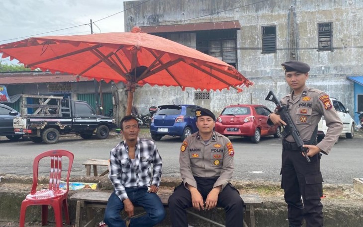 Patroli Dialogis di Kawasan Pasar Minggu, Personel Samapta Berikan Imbauan Kamtibmas