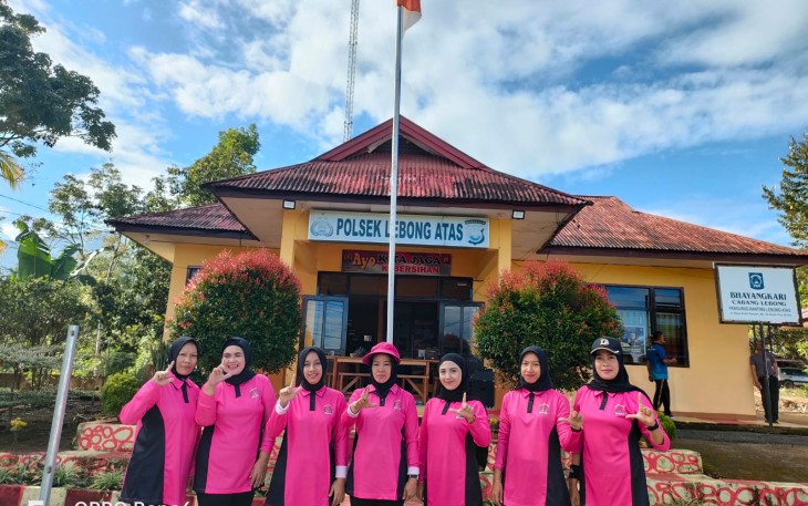 Jumat Pagi, Bhayangkari Polsek Lebong Atas Senam Pagi Bersama