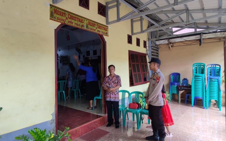 Personel Polsek Kampung Melayu Amankan Kegiatan Ibadah Gereja GPDI Anugrah