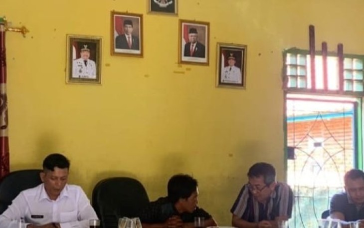 Bhabinkamtibmas Hadiri Musdessus Desa Talang Tinggi 