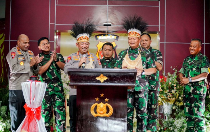 Ratas Bareng Presiden, Kapolri Tegaskan TNI-Polri Kawal Seluruh Kebijakan di Papua 