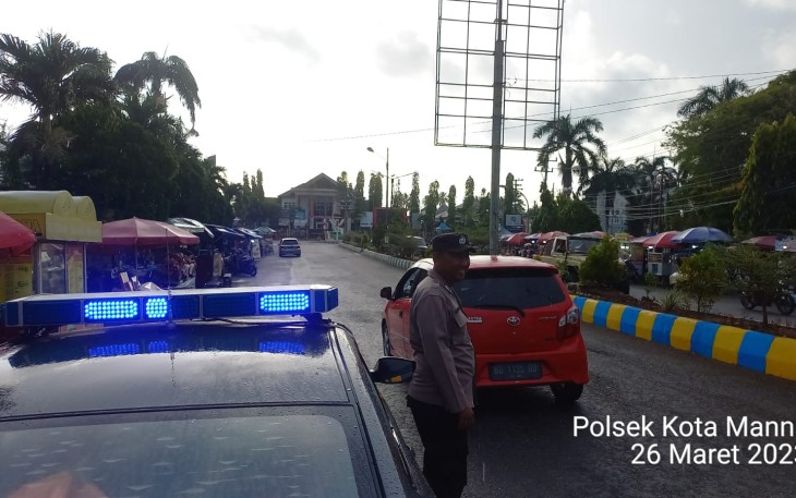 Patroli, Sat Samapta  Polsek Kota Manna Bubarkan Balap Liar di Jalan Padang Panjang Manna
