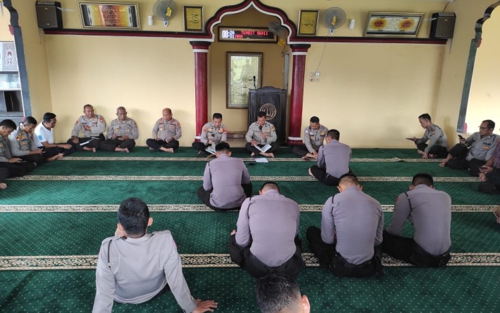 Personel Polres Bengkulu Utara Lakukan Tadarus Setiap Pagi Selama Ramadan