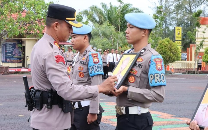 Dua Personel Polres Kaur Dipecat, Kapolres Coret Nama Keduanya